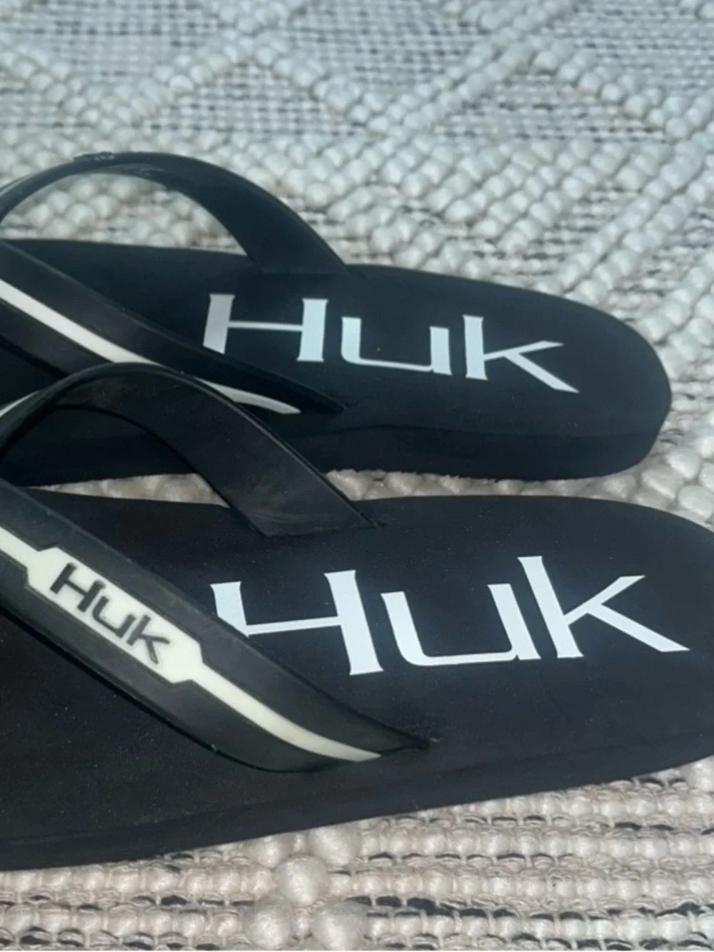 Huk : Men’s Flip Flop Sandals Size 12 Slip-on